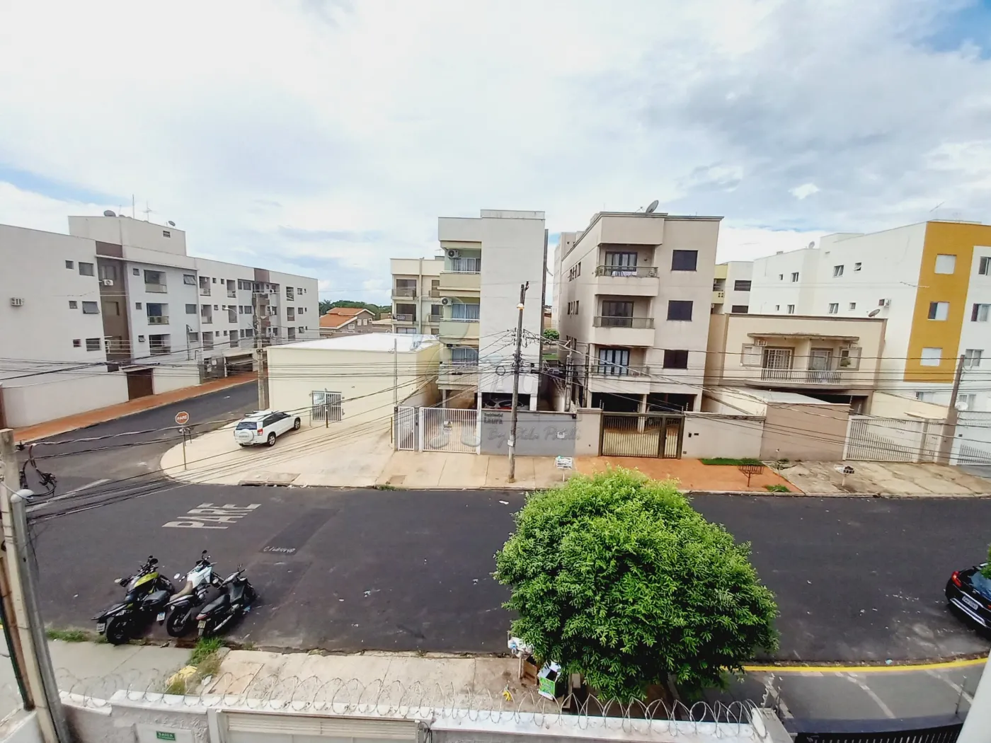 Alugar Apartamento / Padrão em Ribeirão Preto R$ 1.100,00 - Foto 5