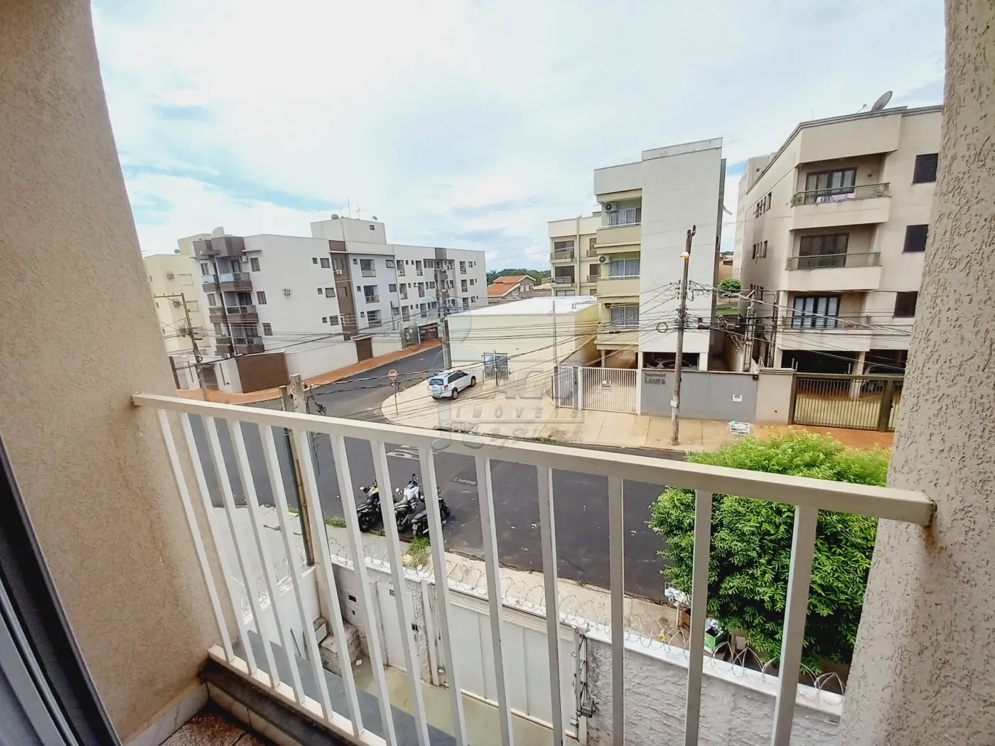 Alugar Apartamento / Padrão em Ribeirão Preto R$ 1.100,00 - Foto 6