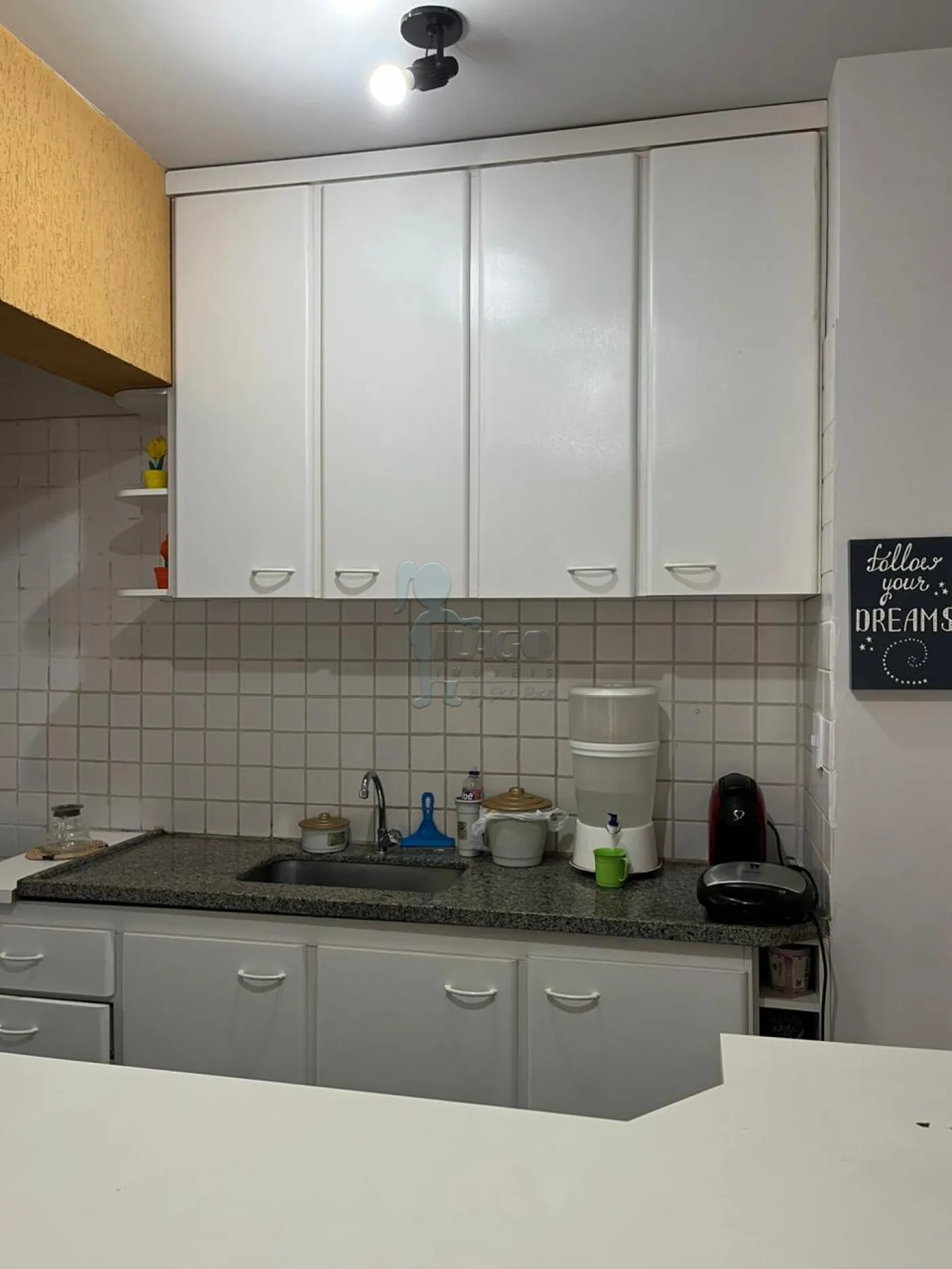 Comprar Apartamento / Kitnet em Ribeirão Preto R$ 230.000,00 - Foto 2