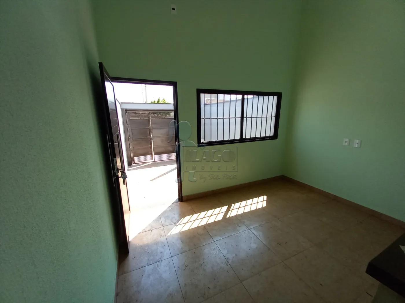 Alugar Casa / Padrão em Ribeirão Preto R$ 1.150,00 - Foto 2