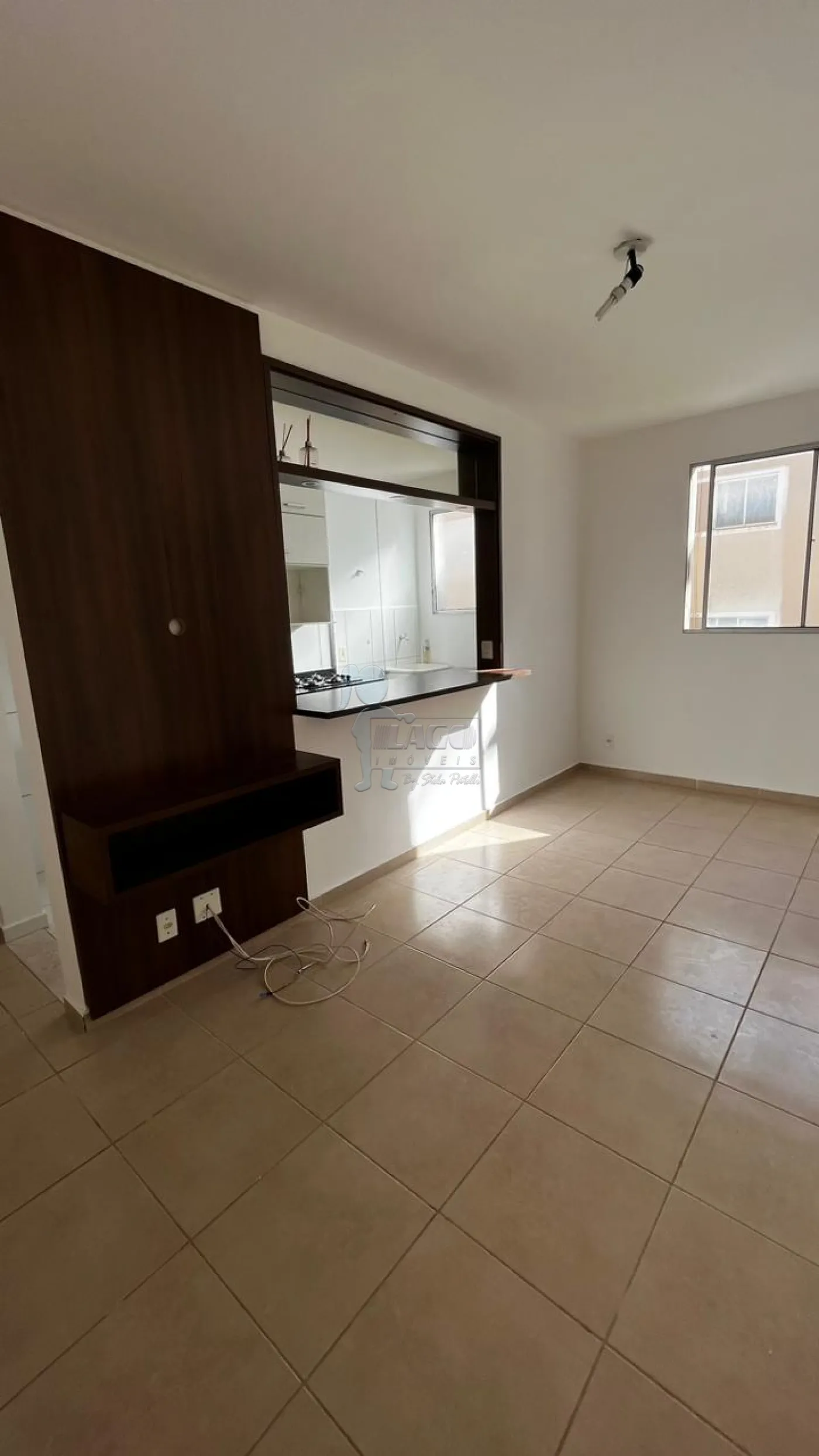 Alugar Apartamento / Padrão em Ribeirão Preto R$ 1.000,00 - Foto 1