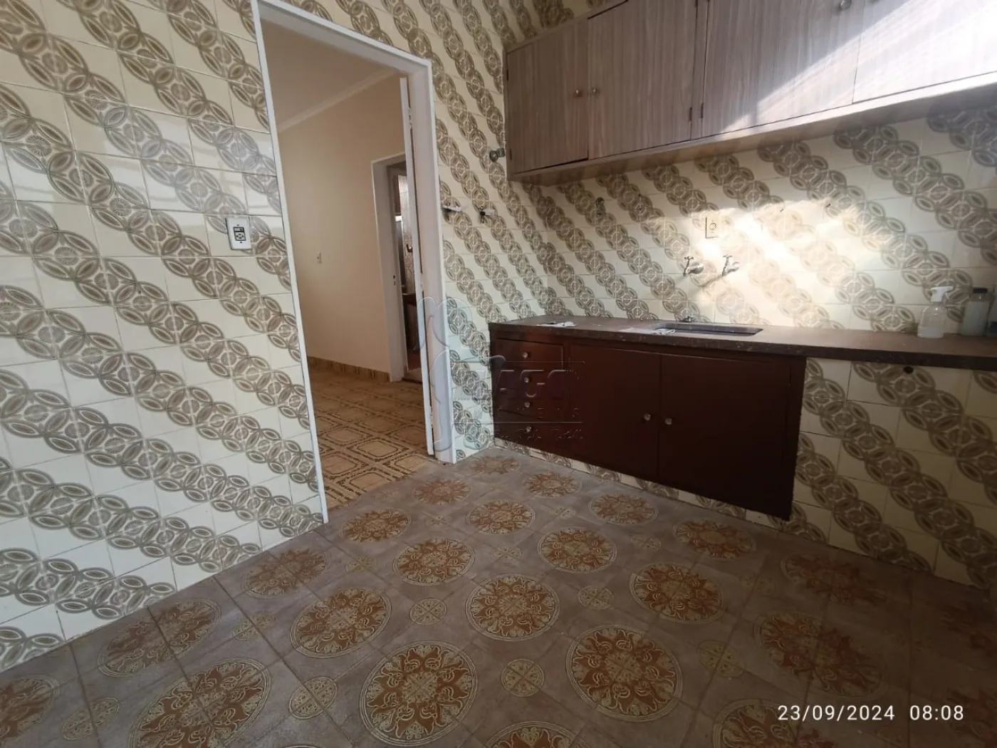 Alugar Casa / Padrão em Ribeirão Preto R$ 2.200,00 - Foto 8