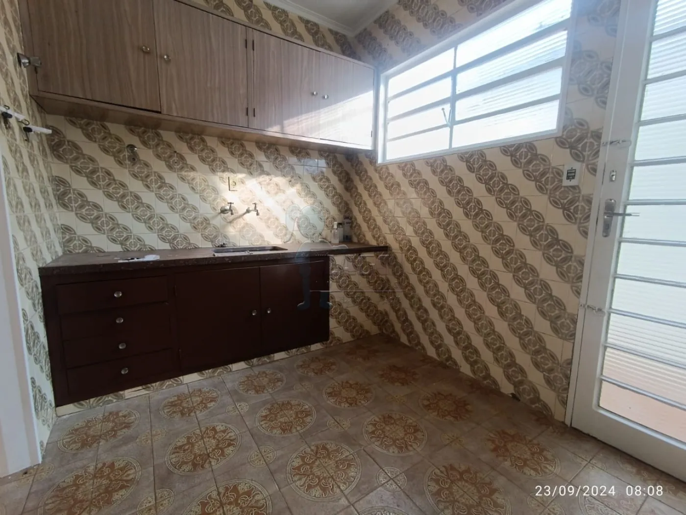 Alugar Casa / Padrão em Ribeirão Preto R$ 2.200,00 - Foto 9