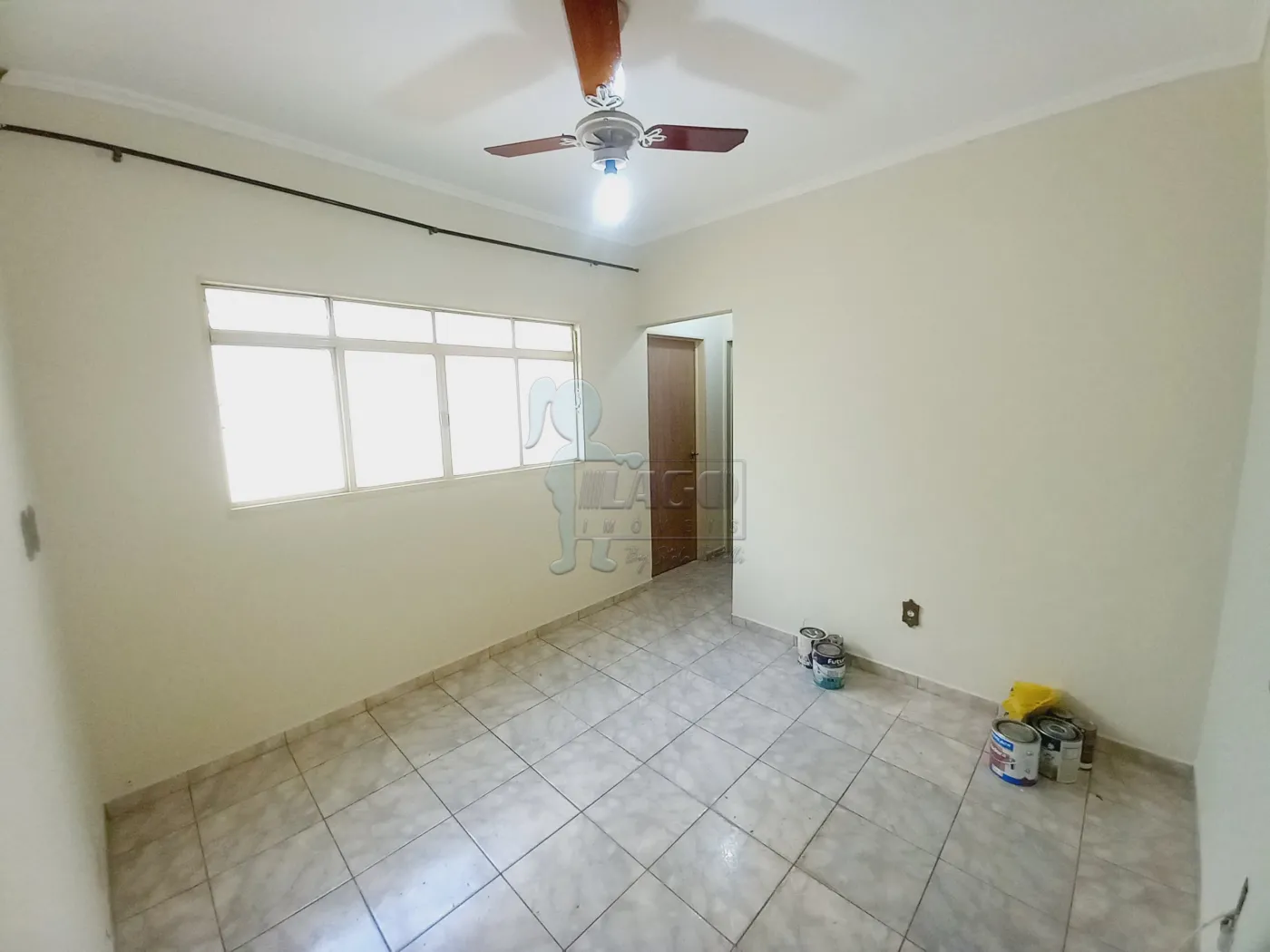 Alugar Apartamento / Padrão em Ribeirão Preto R$ 900,00 - Foto 1