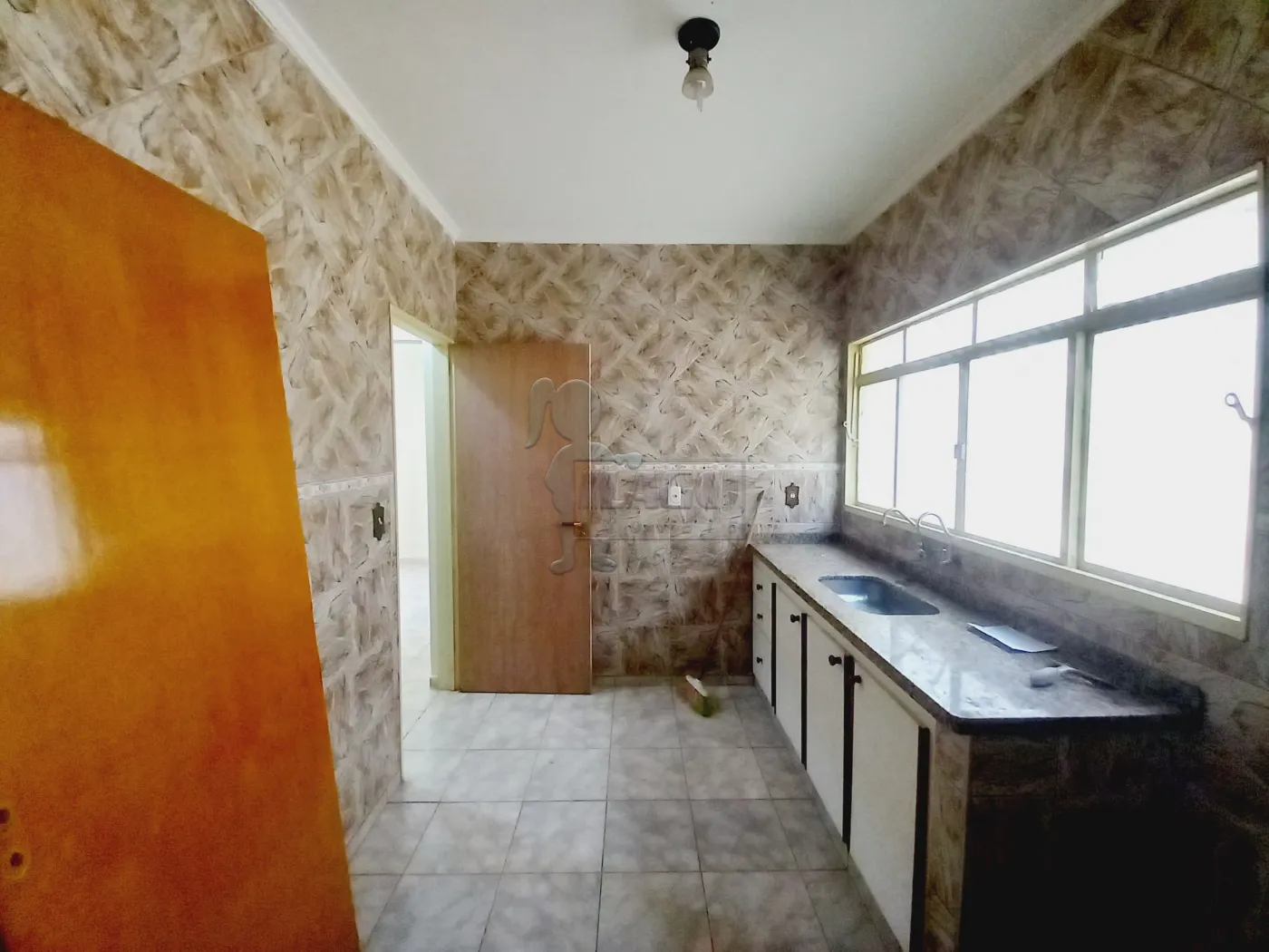 Alugar Apartamento / Padrão em Ribeirão Preto R$ 900,00 - Foto 4