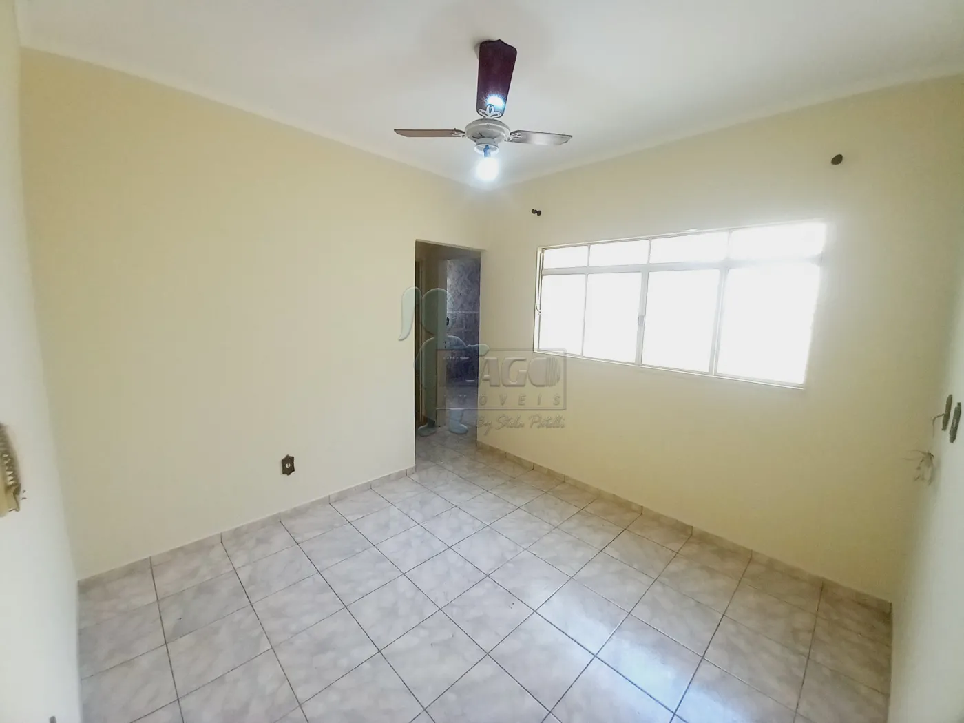 Alugar Apartamento / Padrão em Ribeirão Preto R$ 900,00 - Foto 1