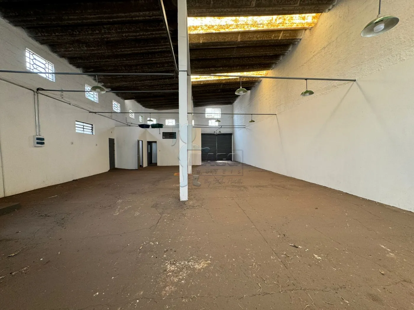 Comprar Comercial padrão / Galpão - Armazém em Ribeirão Preto R$ 700.000,00 - Foto 1