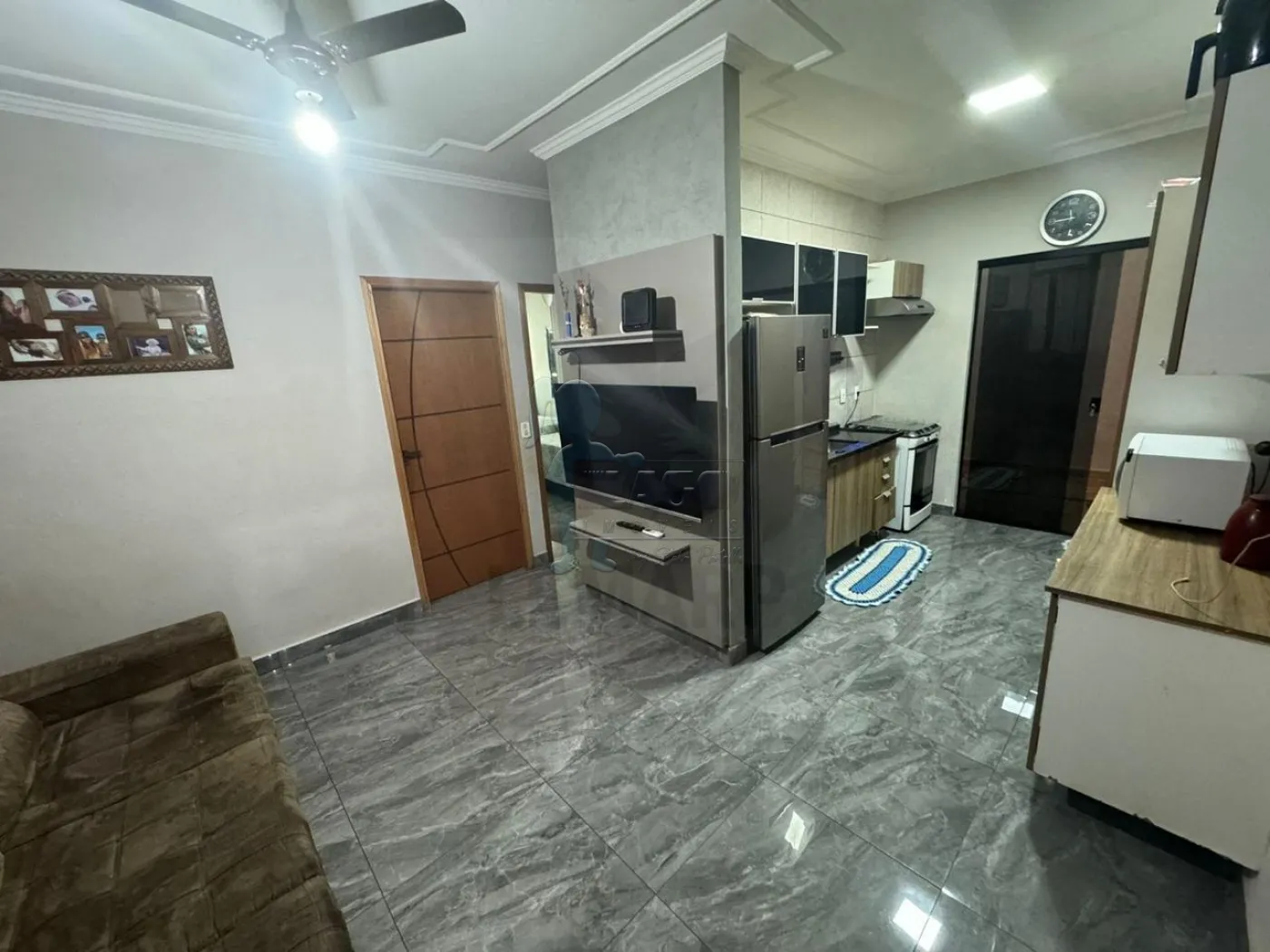 Comprar Casa / Padrão em Ribeirão Preto R$ 330.000,00 - Foto 1