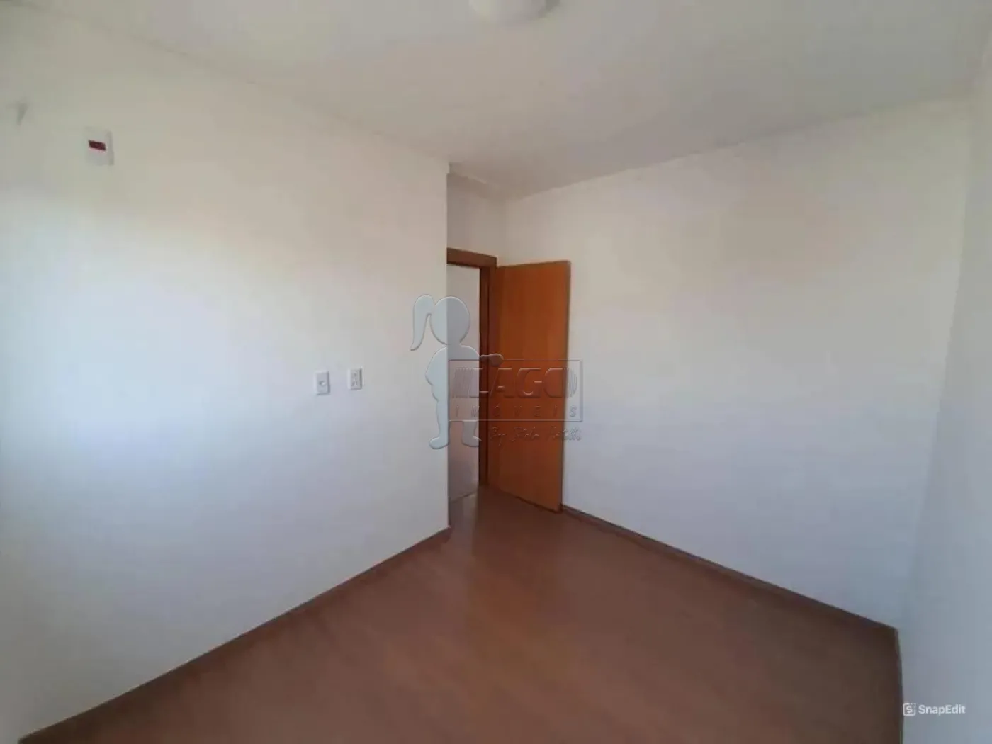 Alugar Apartamento / Padrão em Ribeirão Preto R$ 1.100,00 - Foto 4