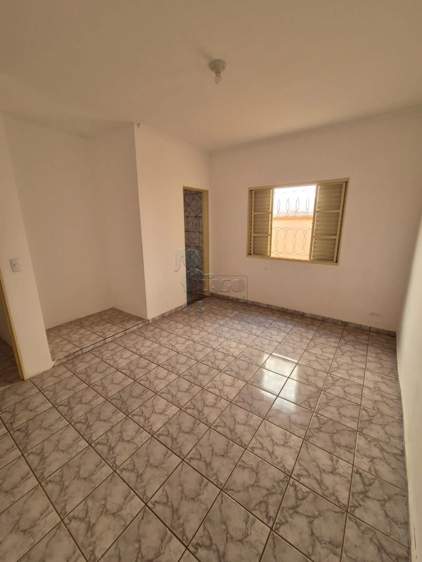 Comprar Casa / Padrão em Ribeirão Preto R$ 245.000,00 - Foto 1