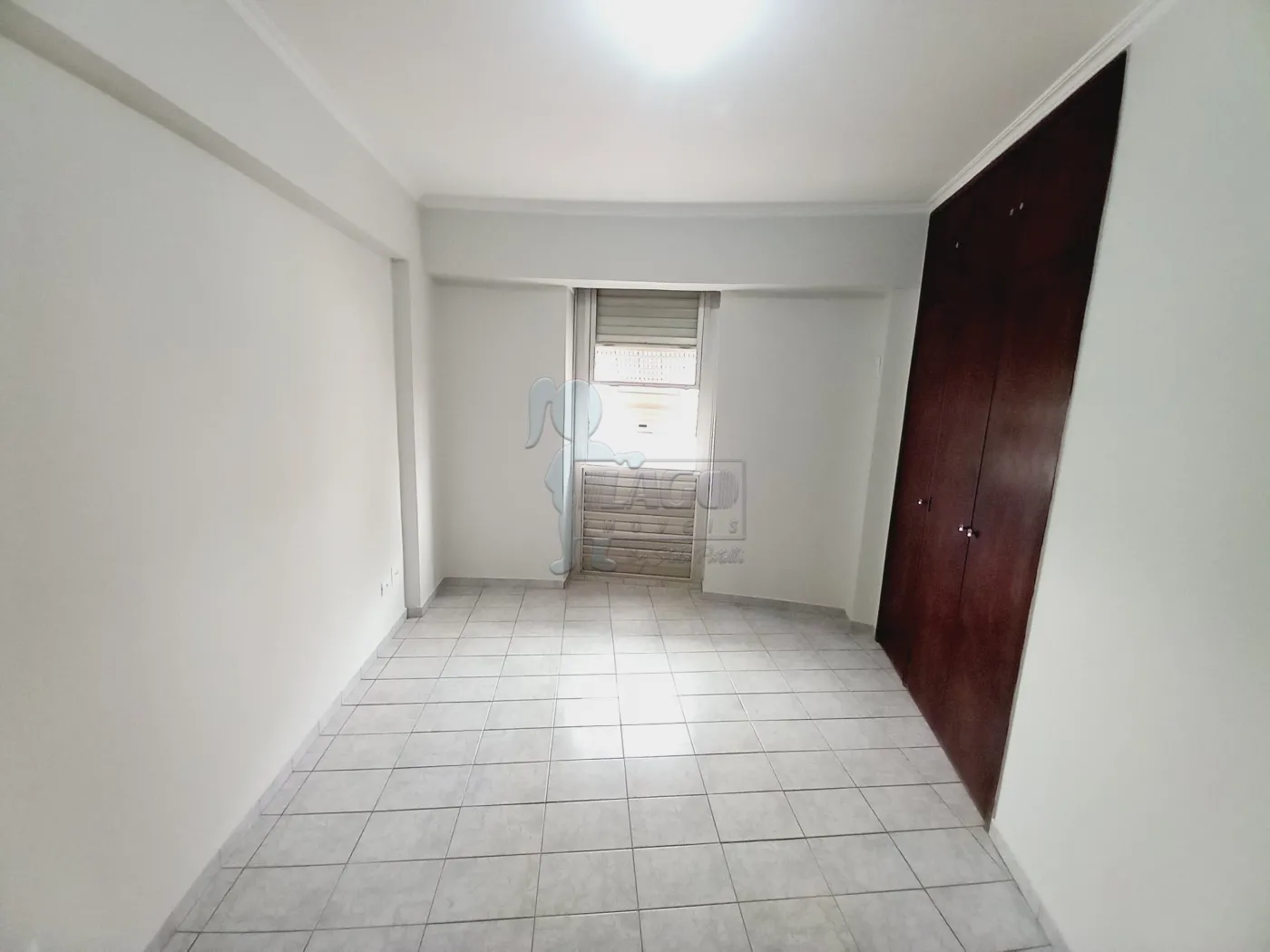 Alugar Apartamento / Padrão em Ribeirão Preto R$ 1.600,00 - Foto 2