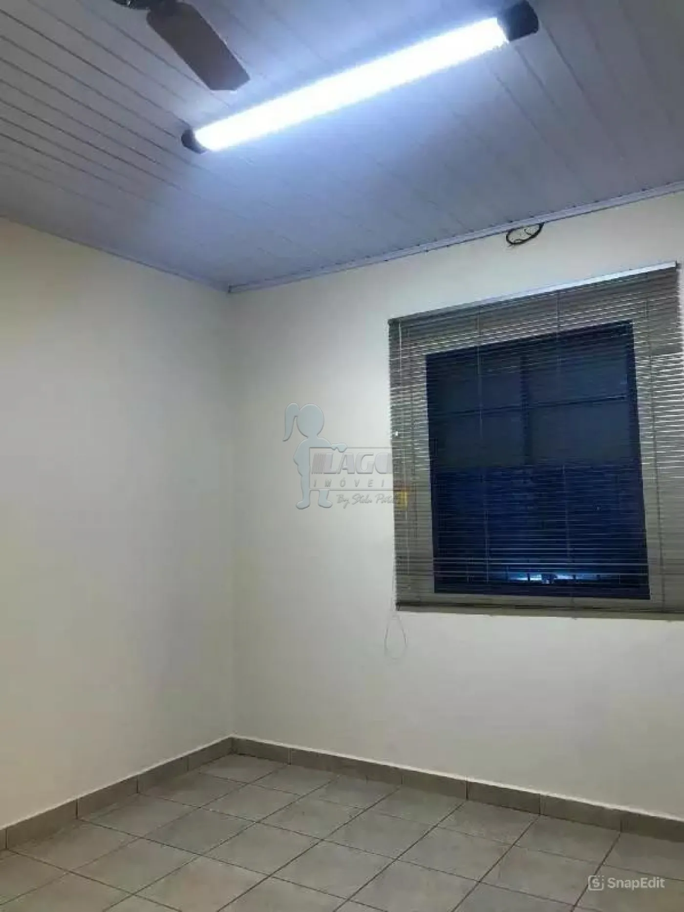 Alugar Casa / Padrão em Ribeirão Preto R$ 2.400,00 - Foto 1