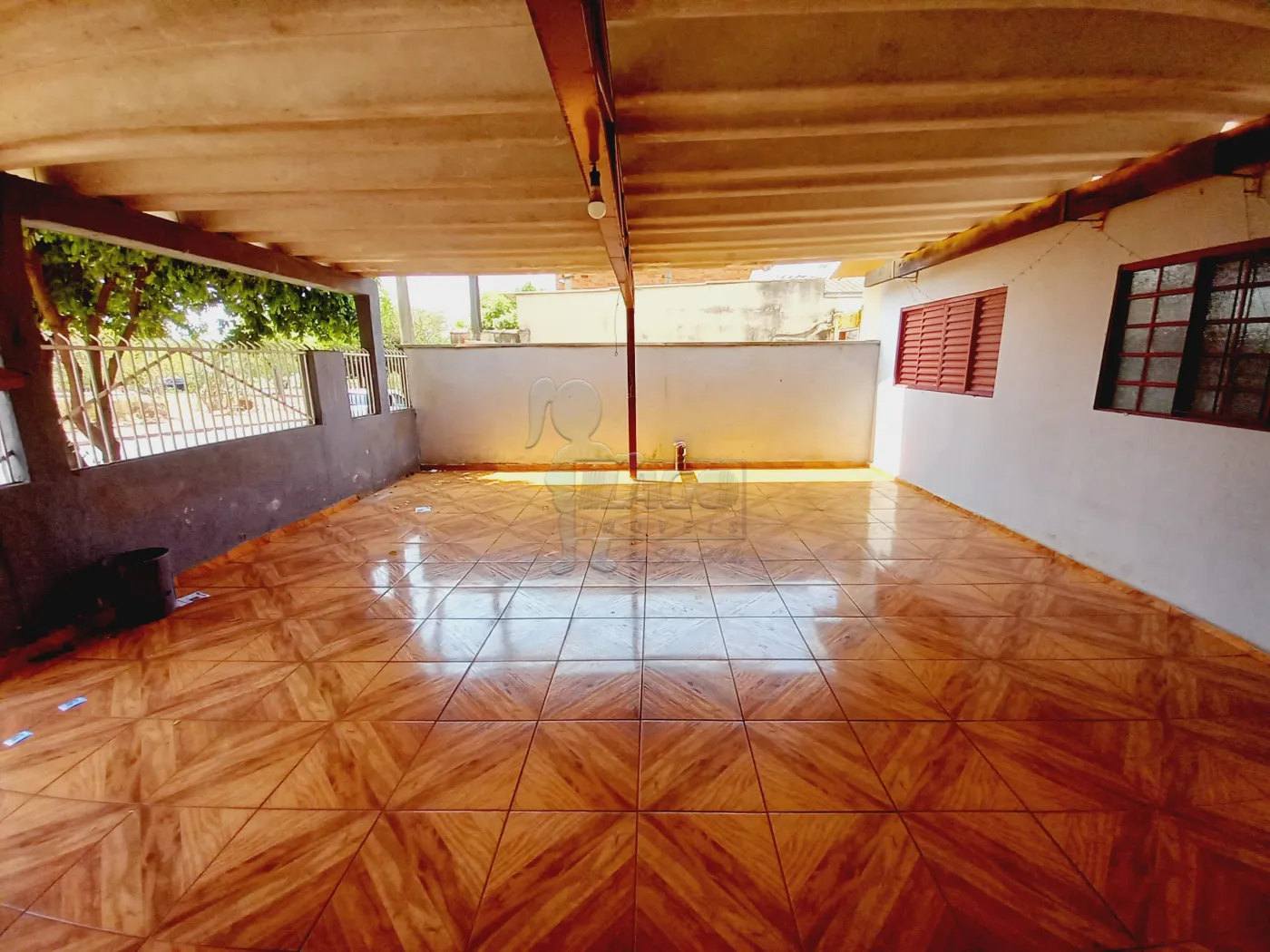 Alugar Casa / Padrão em Ribeirão Preto R$ 1.700,00 - Foto 1