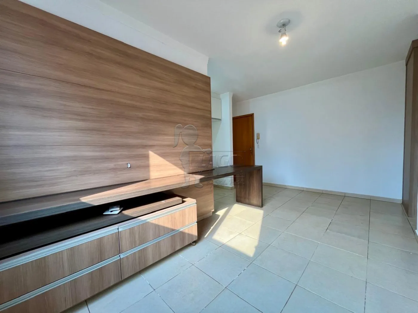 Alugar Apartamento / Padrão em Ribeirão Preto R$ 1.300,00 - Foto 3