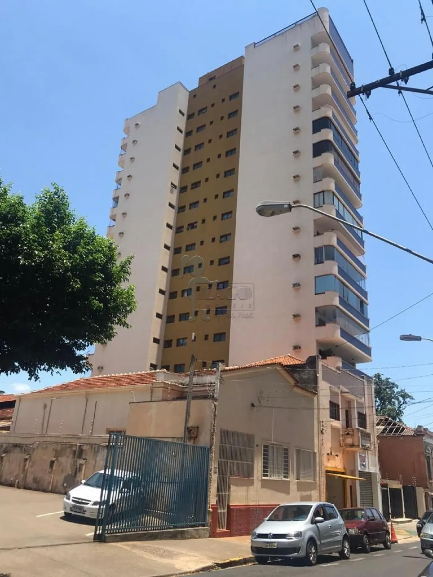 Alugar Apartamento / Padrão em Ribeirão Preto R$ 1.700,00 - Foto 1