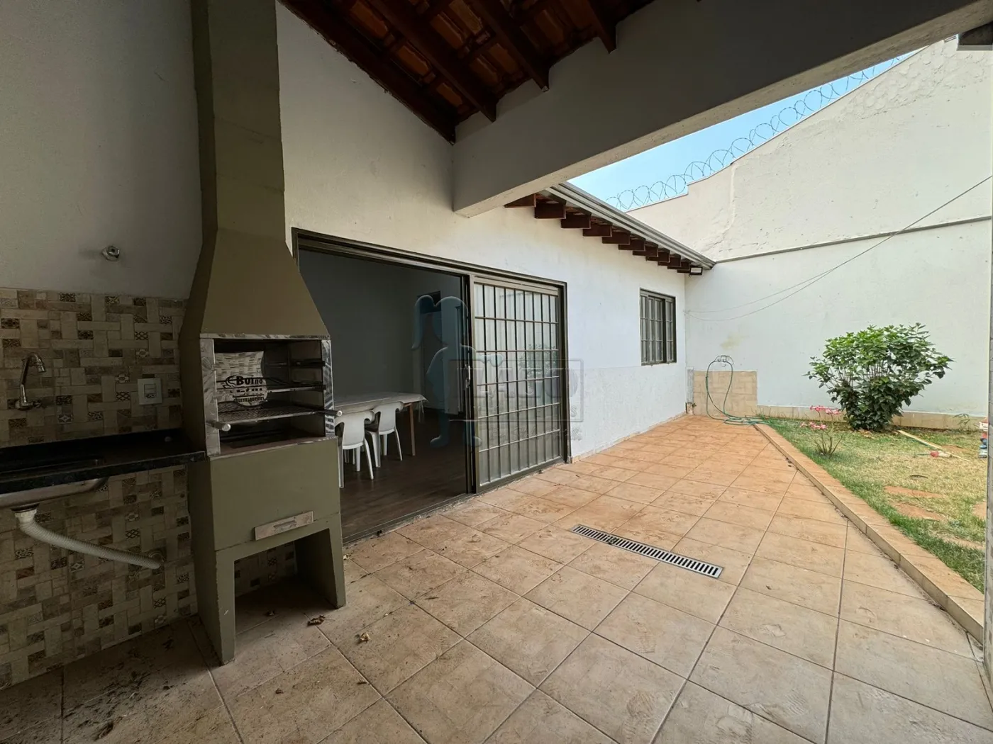 Comprar Casa / Padrão em Ribeirão Preto R$ 440.000,00 - Foto 4