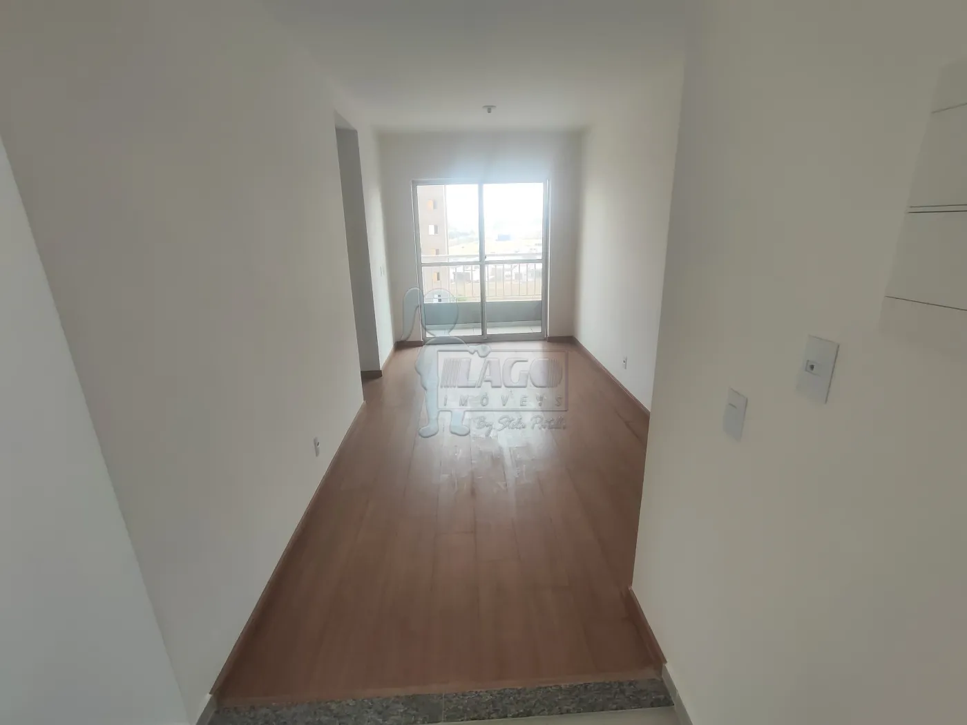 Alugar Apartamento / Padrão em Ribeirão Preto R$ 1.200,00 - Foto 1