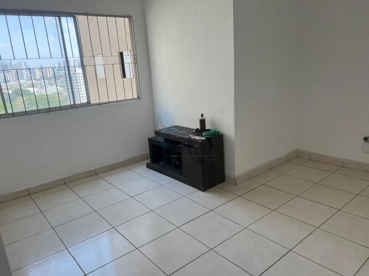 Comprar Apartamento / Padrão em Ribeirão Preto R$ 135.000,00 - Foto 3