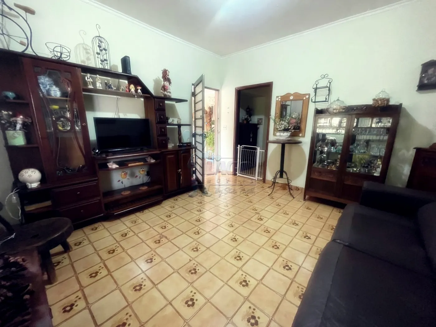 Comprar Casa / Padrão em Ribeirão Preto R$ 430.000,00 - Foto 2