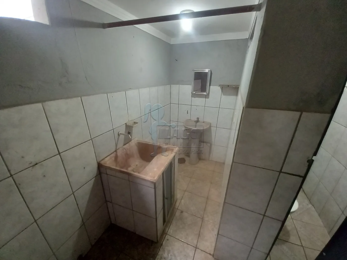 Alugar Casa / Padrão em Ribeirão Preto R$ 700,00 - Foto 6