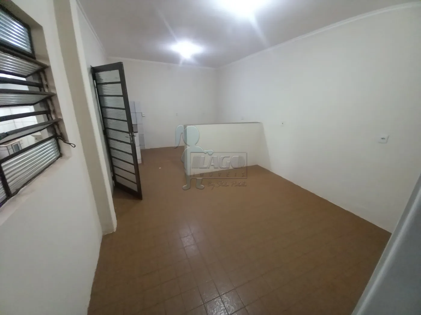 Alugar Casa / Padrão em Ribeirão Preto R$ 700,00 - Foto 1