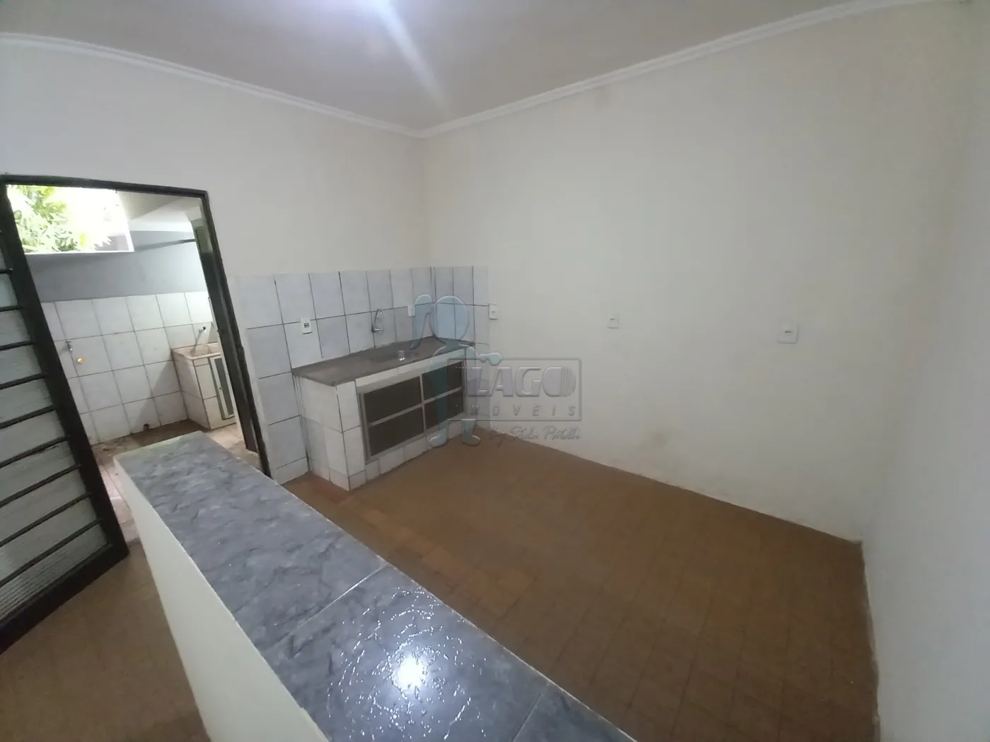 Alugar Casa / Padrão em Ribeirão Preto R$ 700,00 - Foto 3