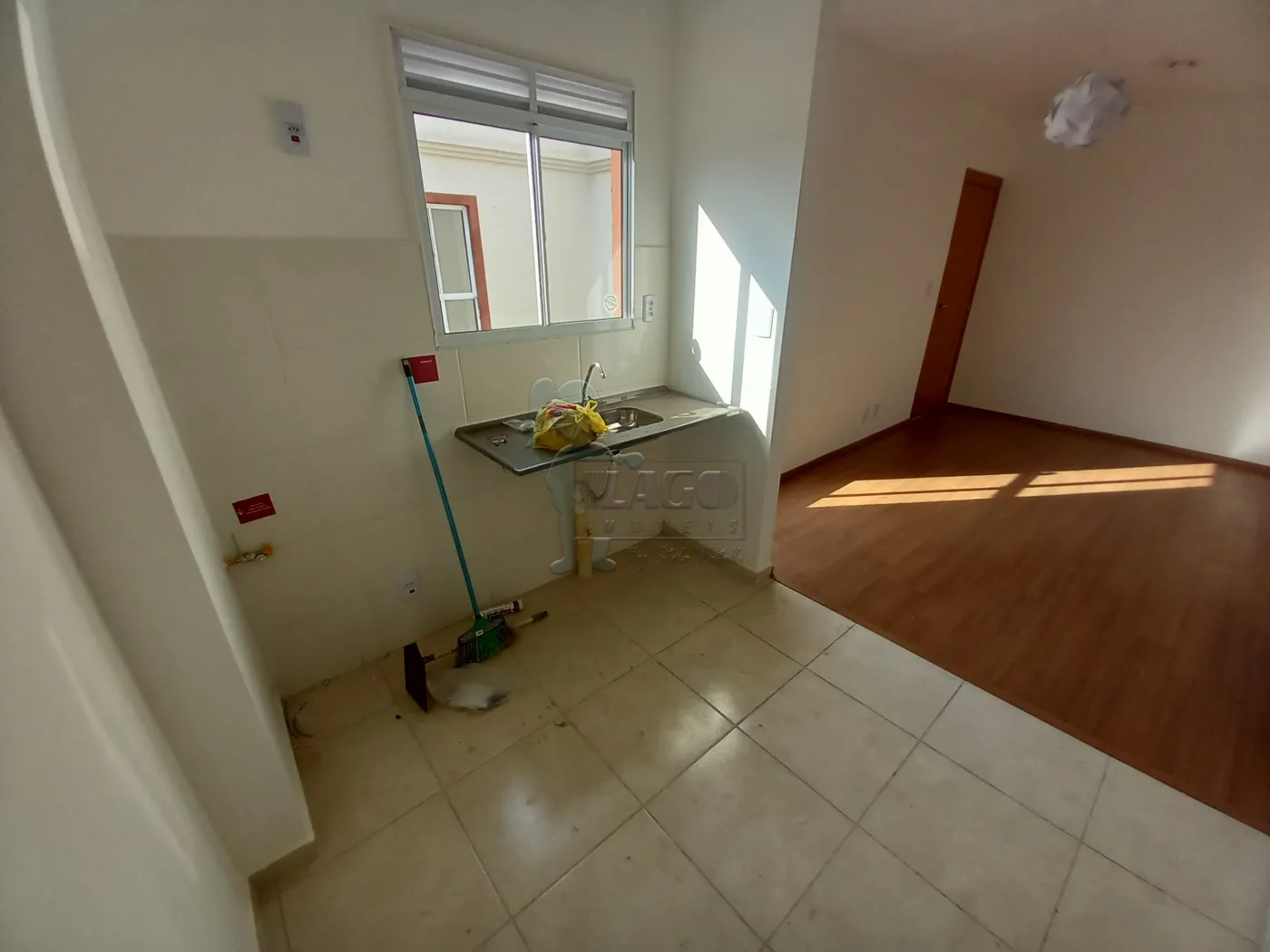 Alugar Apartamento / Padrão em Ribeirão Preto R$ 1.100,00 - Foto 11