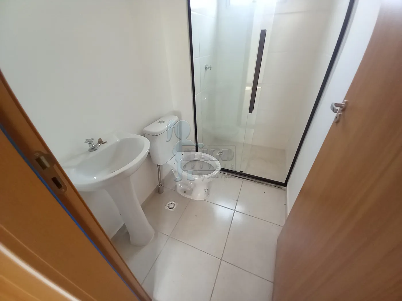 Alugar Apartamento / Padrão em Ribeirão Preto R$ 1.100,00 - Foto 8