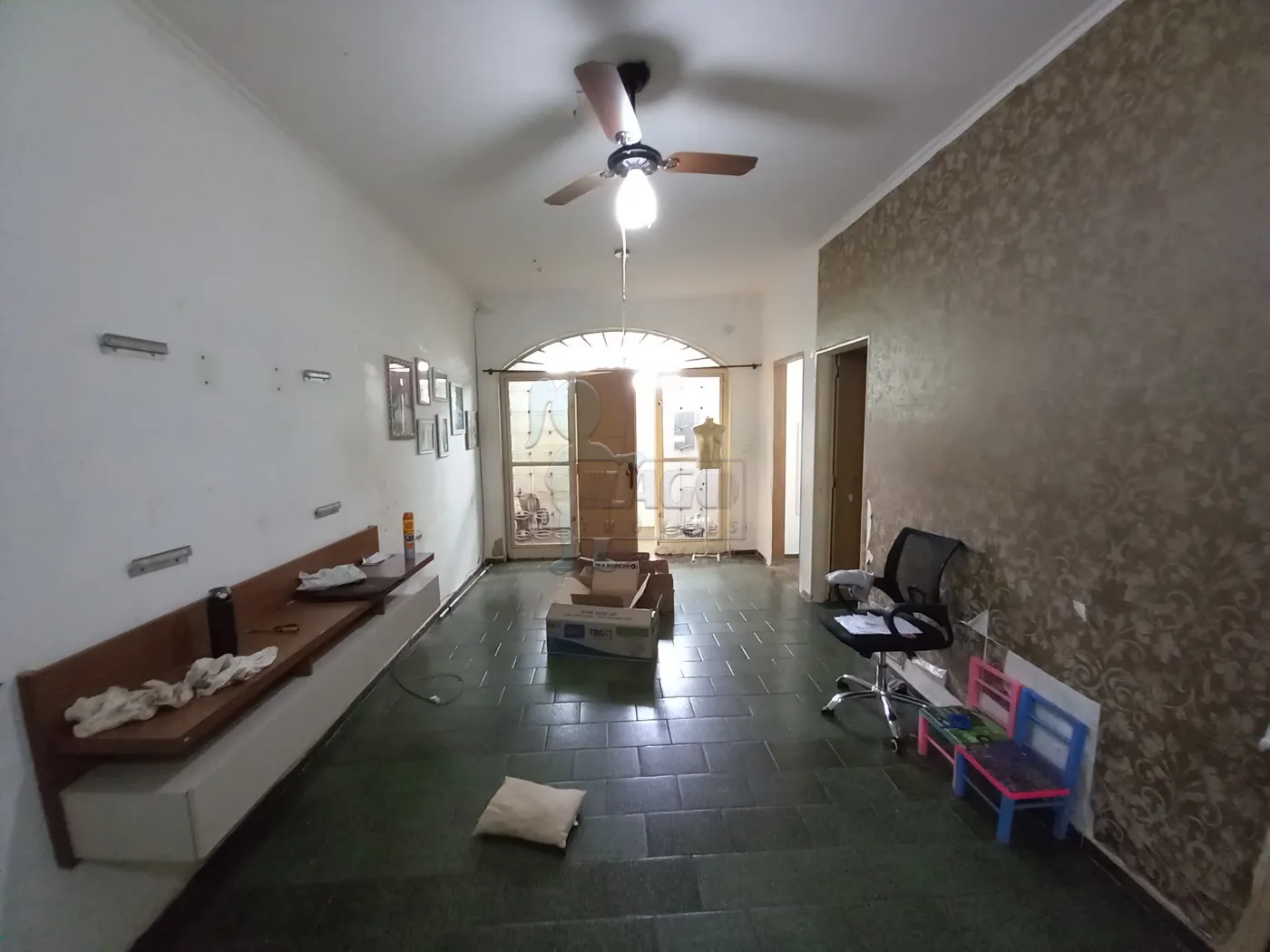 Alugar Casa / Padrão em Ribeirão Preto R$ 2.500,00 - Foto 1