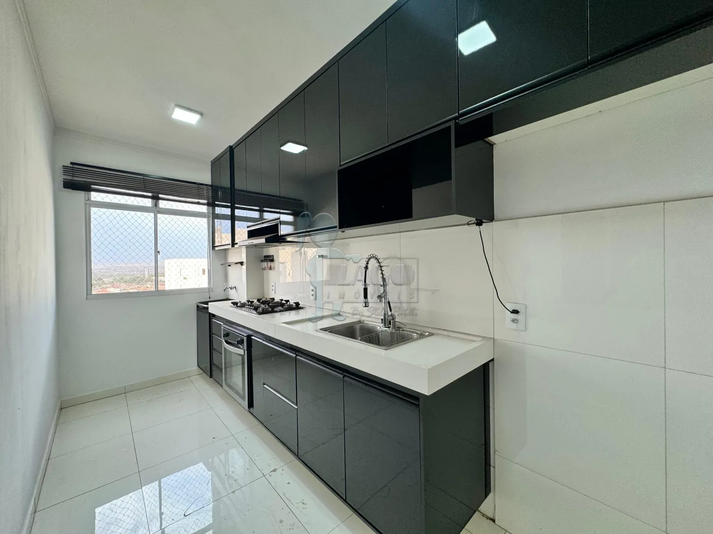 Alugar Apartamento / Padrão em Ribeirão Preto R$ 1.200,00 - Foto 2