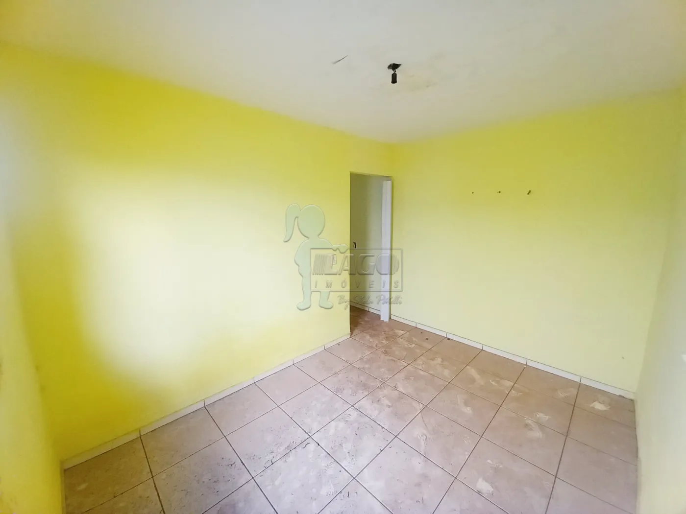 Alugar Casa / Padrão em Ribeirão Preto R$ 550,00 - Foto 1