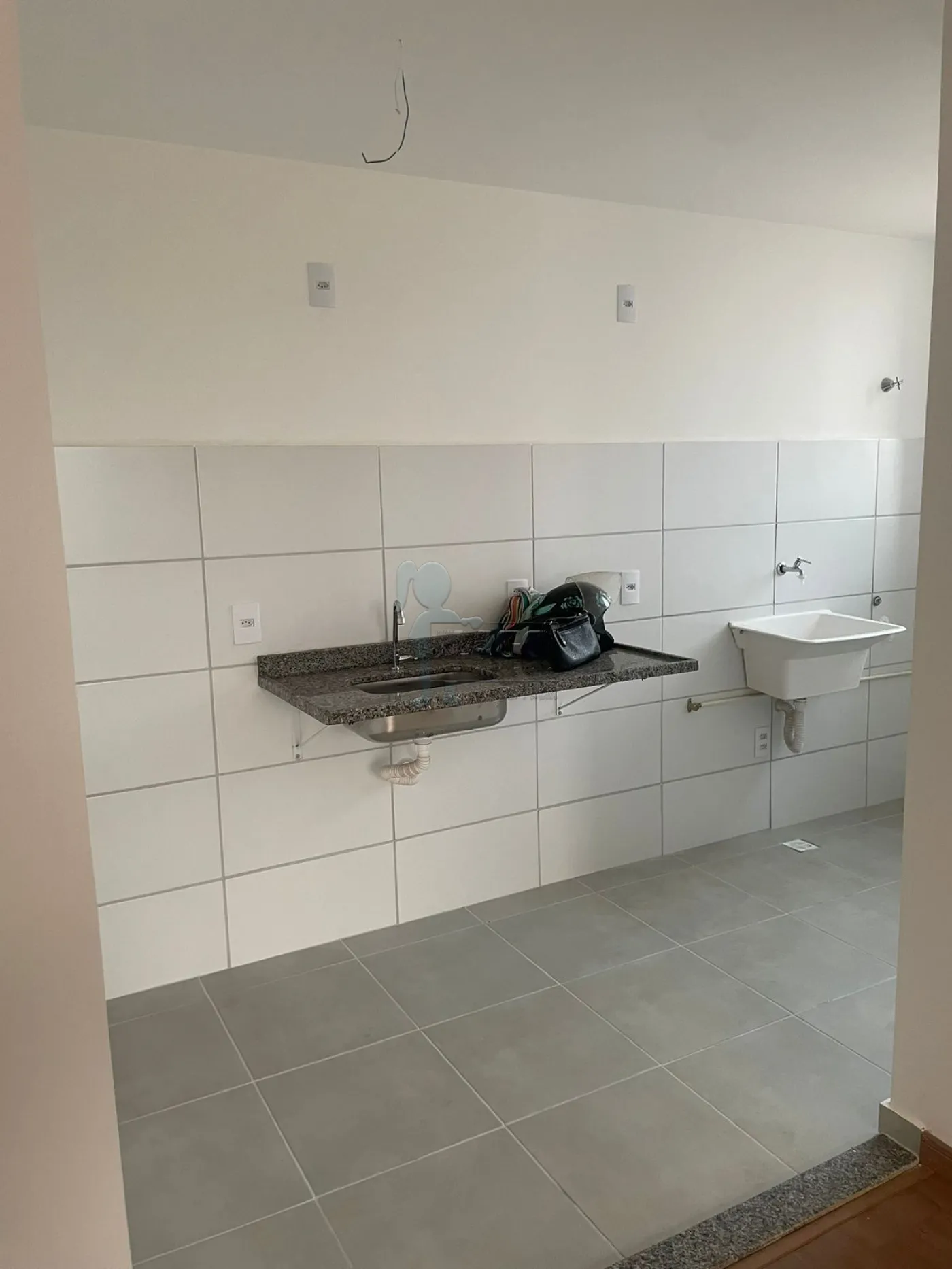 Alugar Apartamento / Padrão em Ribeirão Preto R$ 1.000,00 - Foto 2