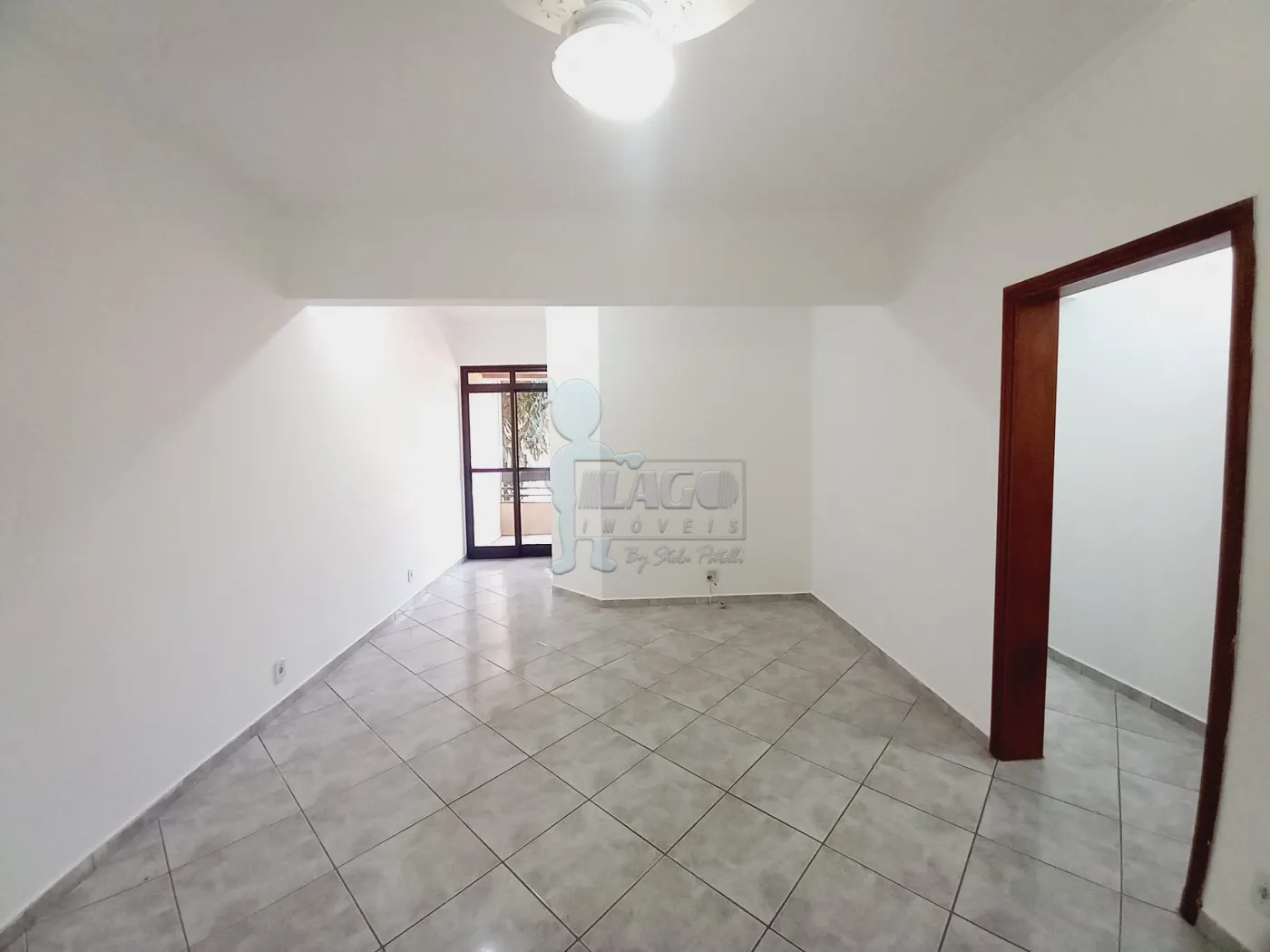 Alugar Apartamento / Padrão em Ribeirão Preto R$ 1.700,00 - Foto 2