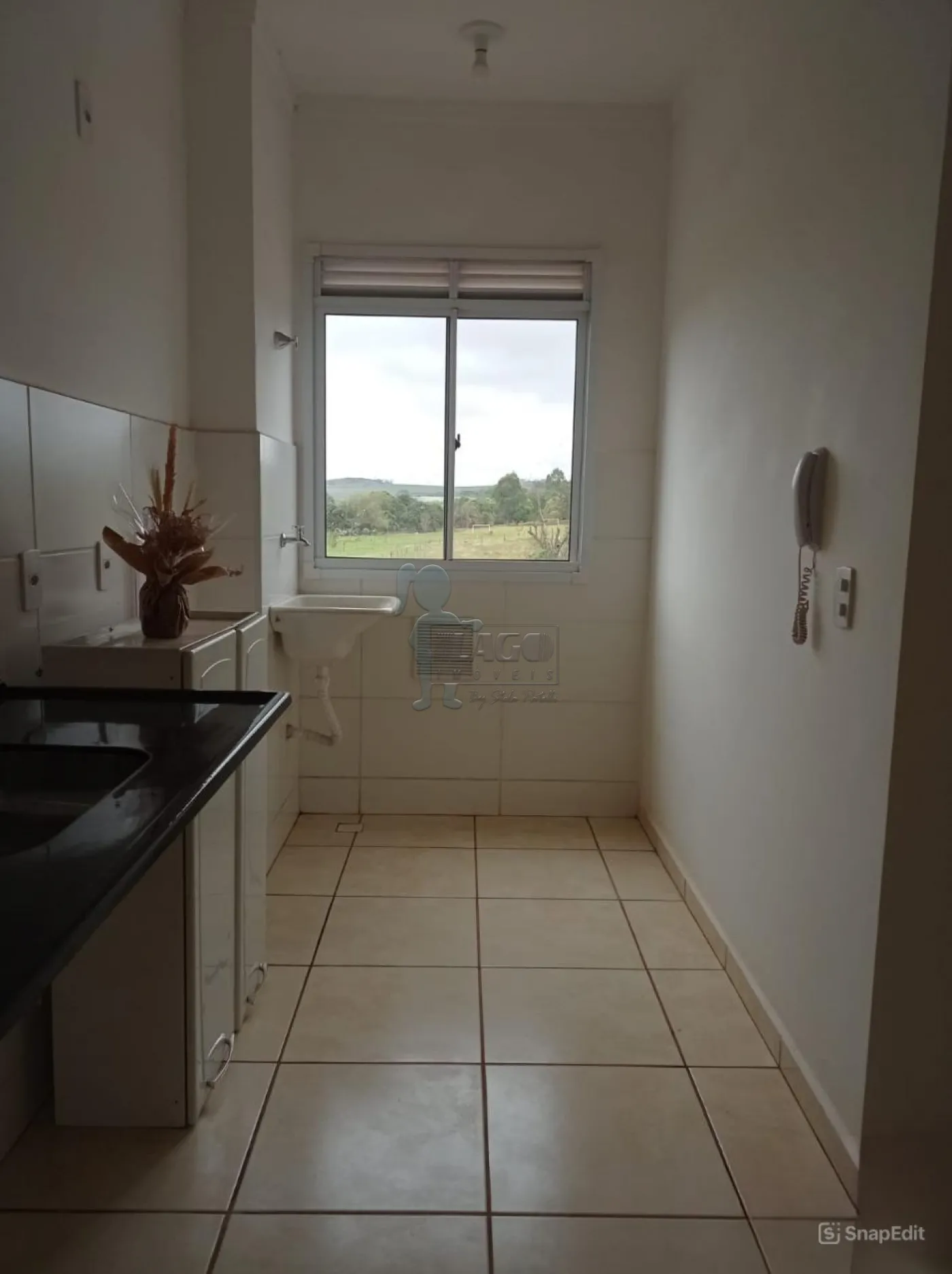 Alugar Apartamento / Padrão em Ribeirão Preto R$ 1.100,00 - Foto 1