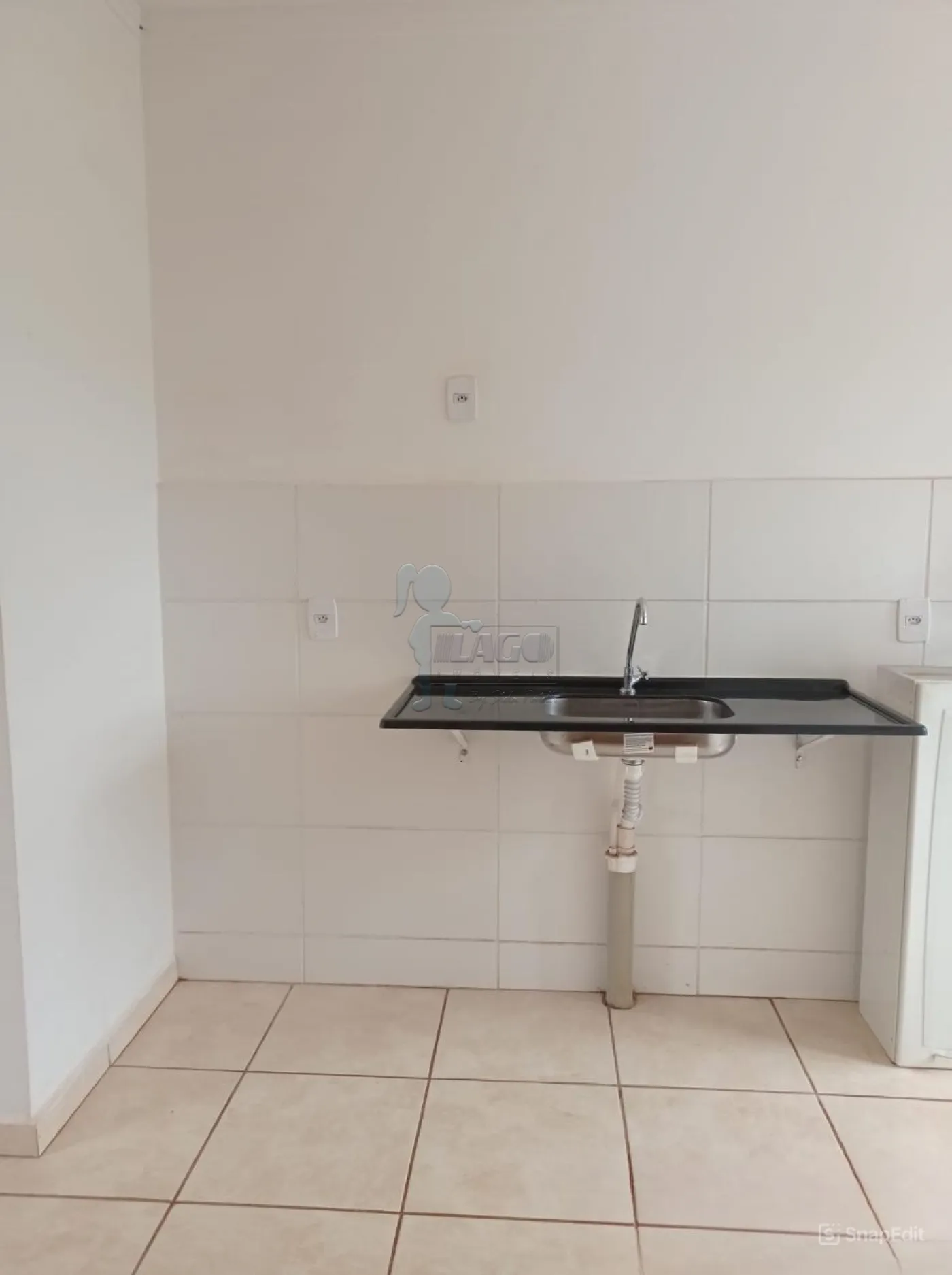 Alugar Apartamento / Padrão em Ribeirão Preto R$ 1.100,00 - Foto 2