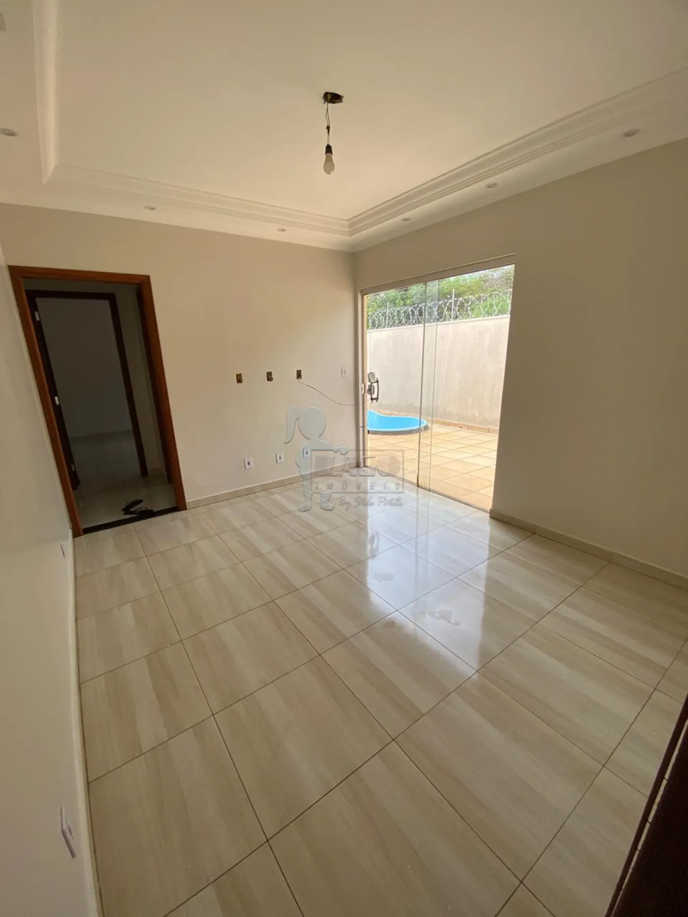 Comprar Casa / Padrão em Ribeirão Preto R$ 350.000,00 - Foto 1