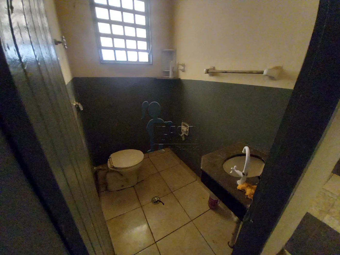 Alugar Casa / Padrão em Ribeirão Preto R$ 900,00 - Foto 4