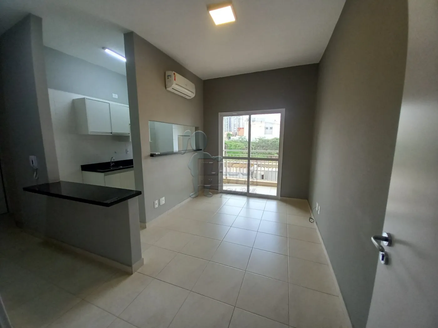 Alugar Apartamento / Padrão em Ribeirão Preto R$ 1.700,00 - Foto 1