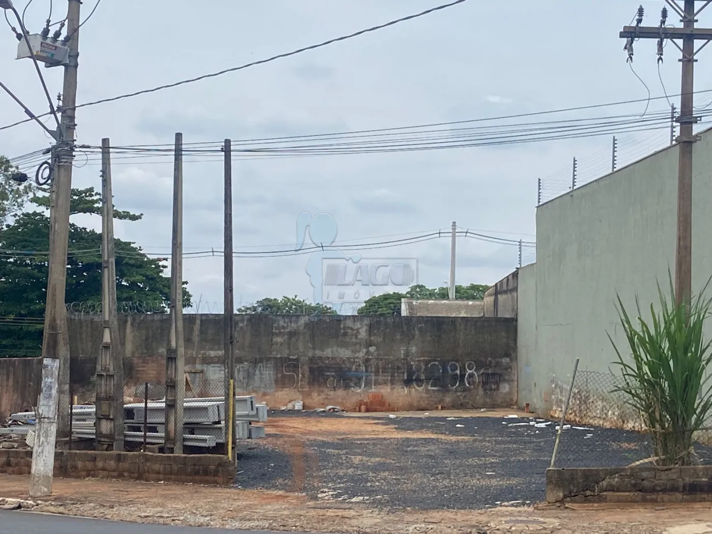 Comprar Terreno / Padrão em Ribeirão Preto R$ 650.000,00 - Foto 1