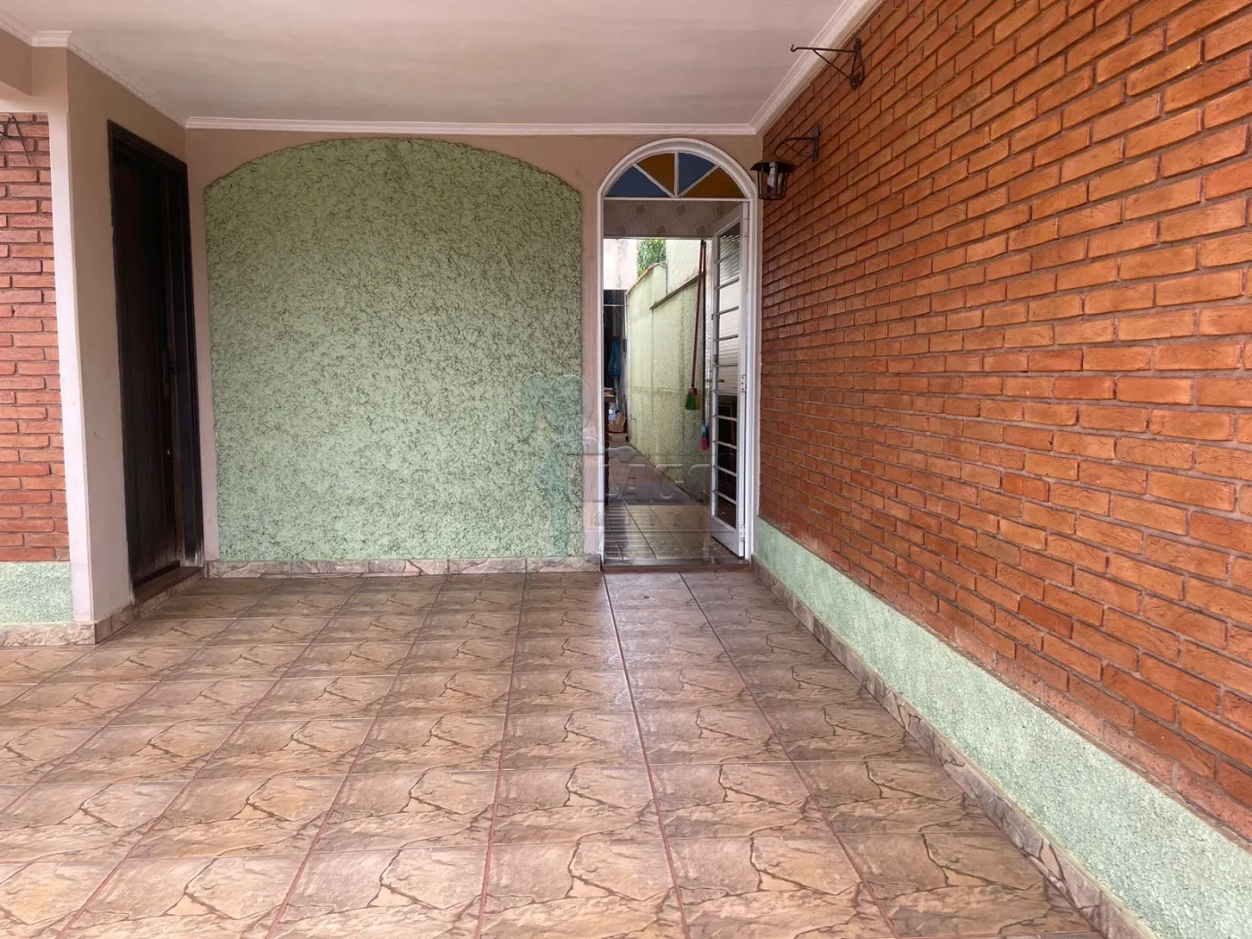 Comprar Casa / Padrão em Ribeirão Preto R$ 430.000,00 - Foto 1