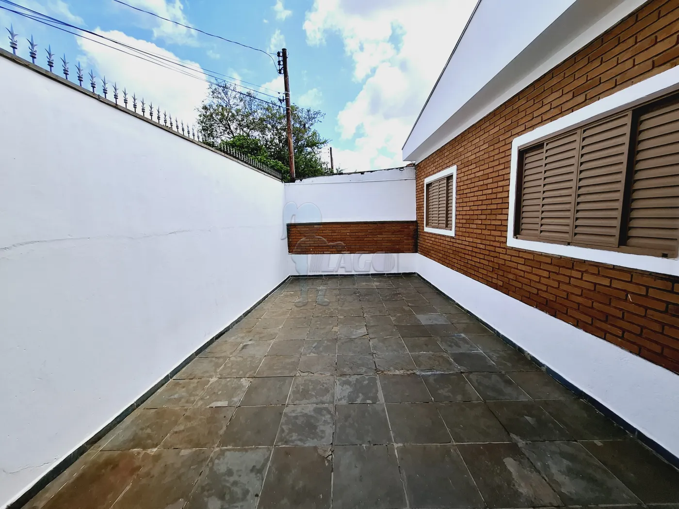 Alugar Casa / Padrão em Ribeirão Preto R$ 1.400,00 - Foto 3