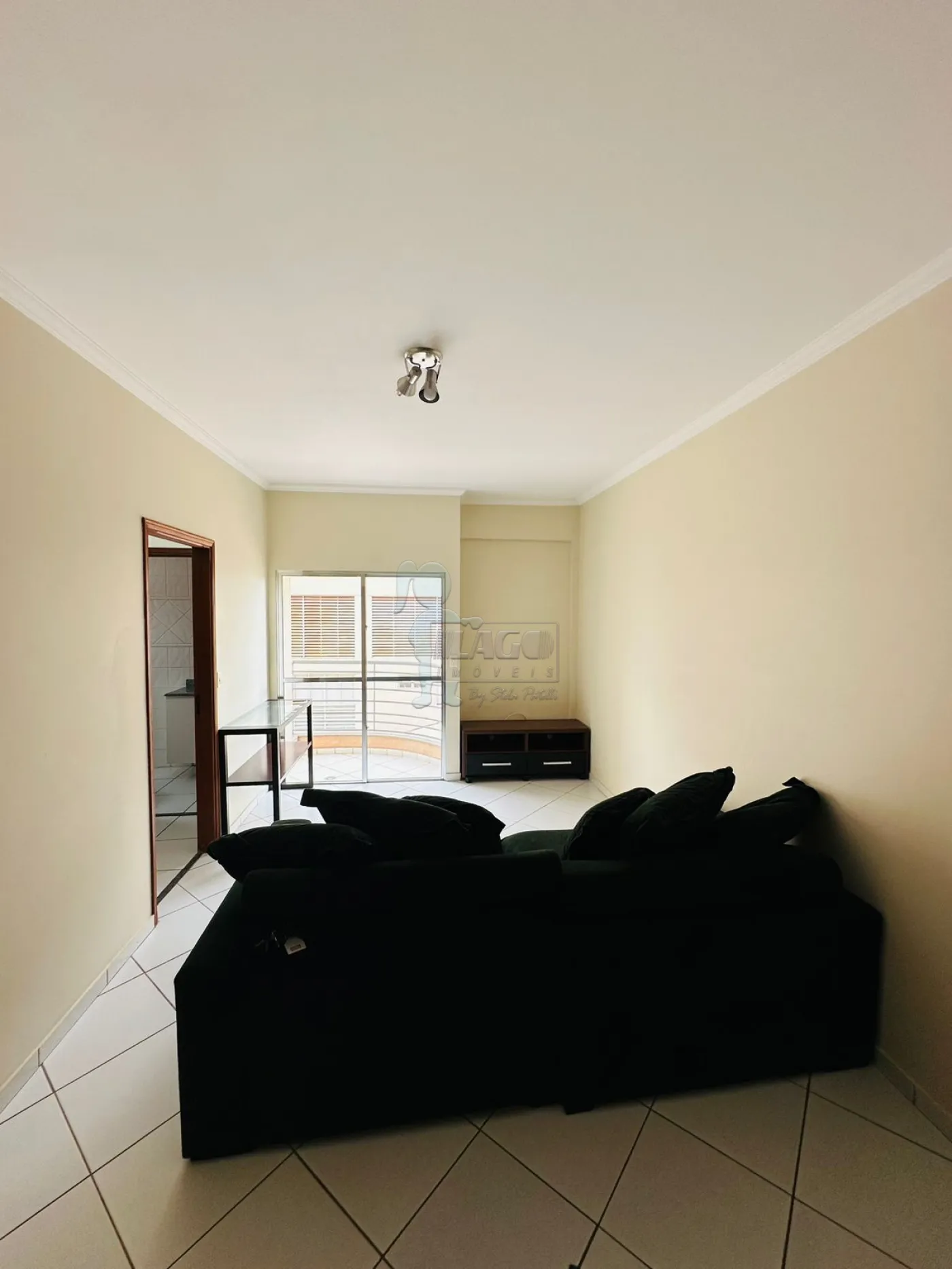 Alugar Apartamento / Padrão em Ribeirão Preto R$ 1.400,00 - Foto 2