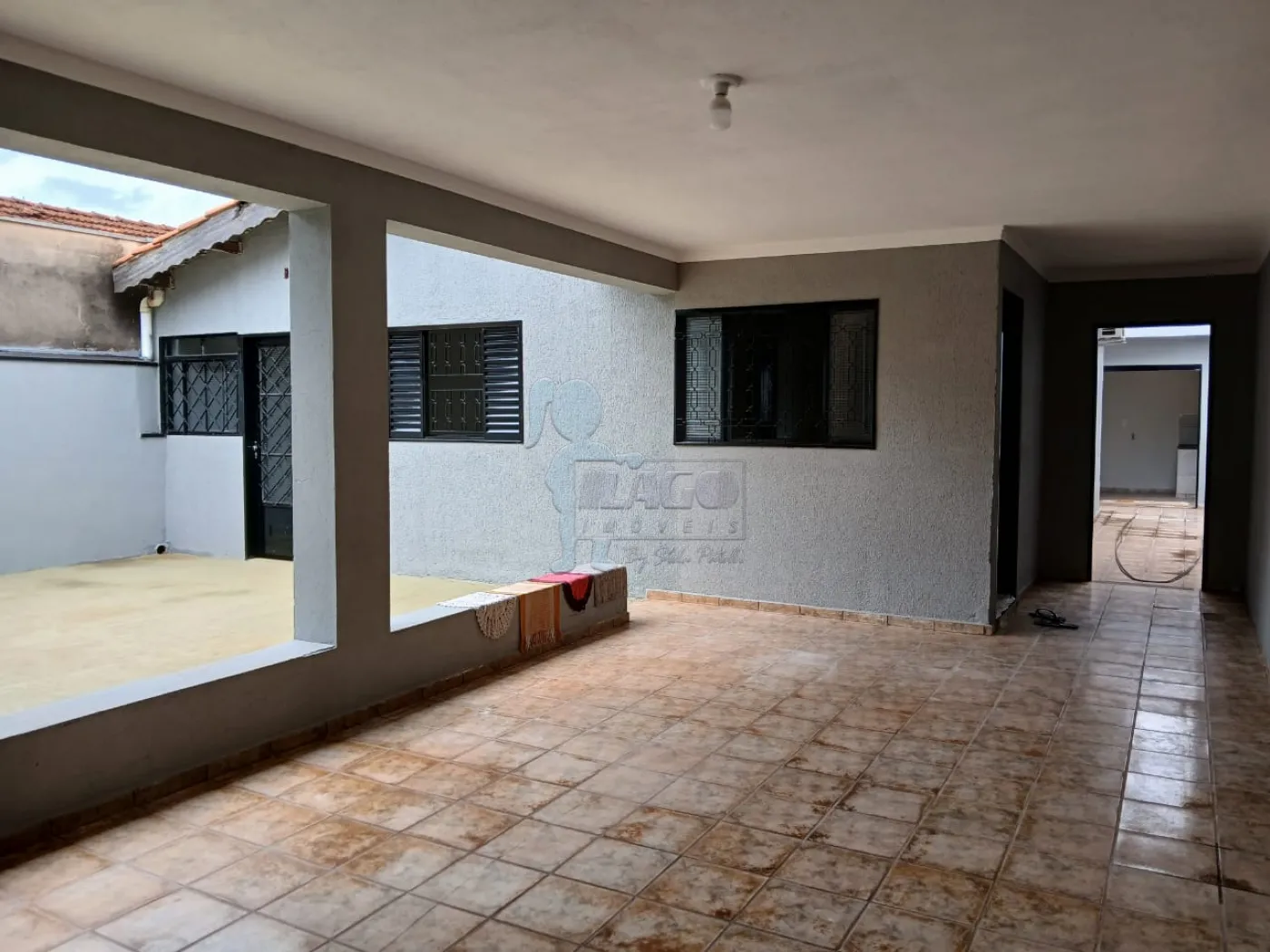 Alugar Casa / Padrão em Ribeirão Preto R$ 1.500,00 - Foto 1