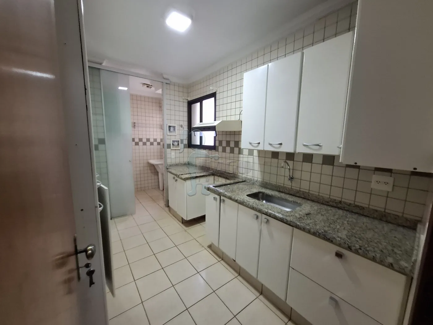 Alugar Apartamento / Padrão em Ribeirão Preto R$ 1.400,00 - Foto 9