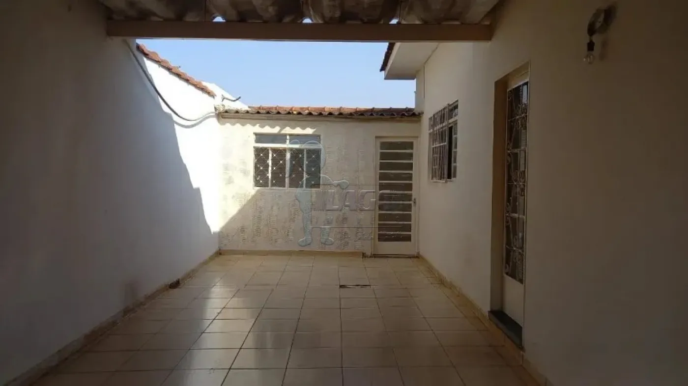 Alugar Casa / Padrão em Ribeirão Preto R$ 1.600,00 - Foto 1