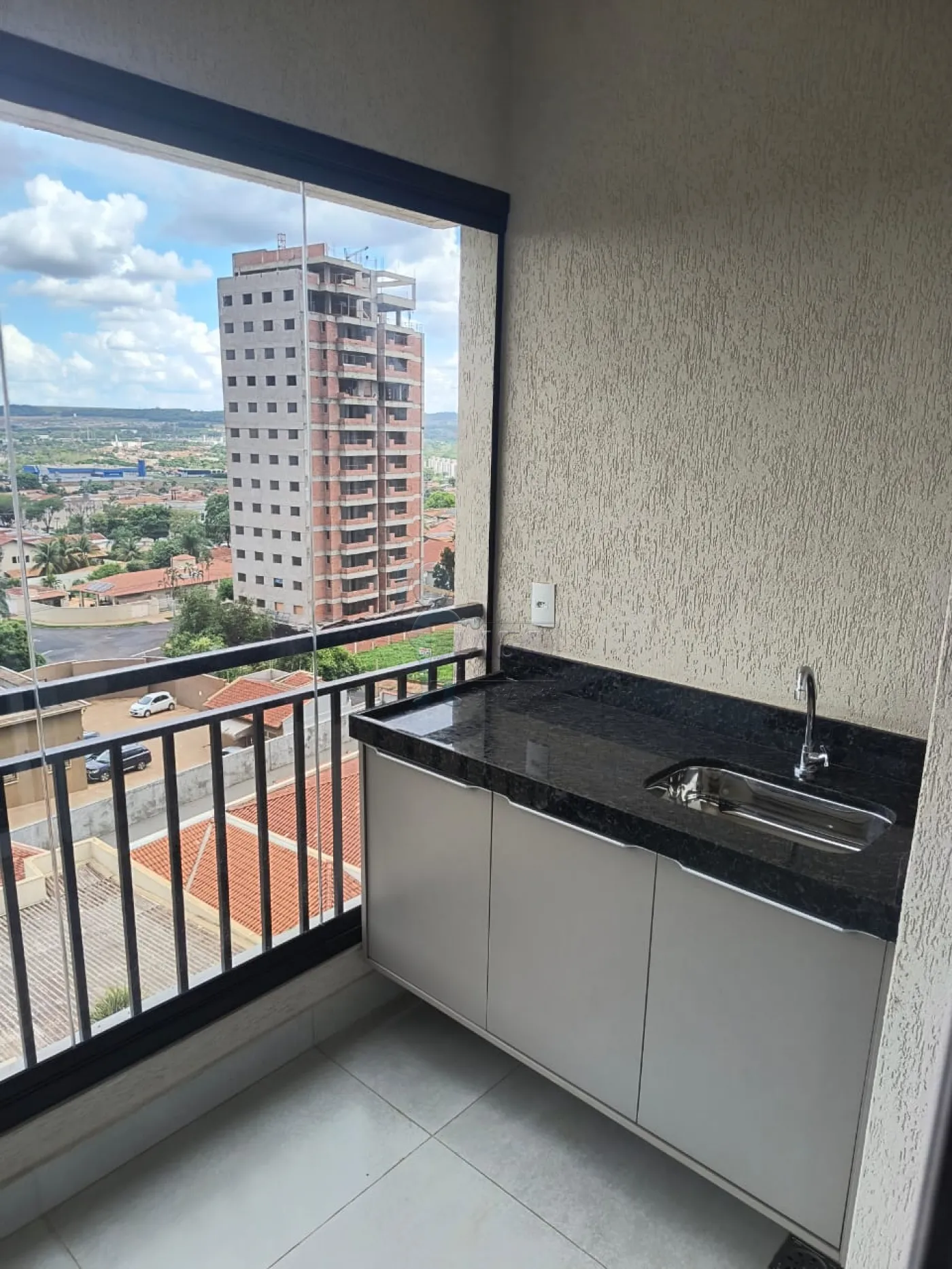 Alugar Apartamento / Padrão em Ribeirão Preto R$ 2.200,00 - Foto 2