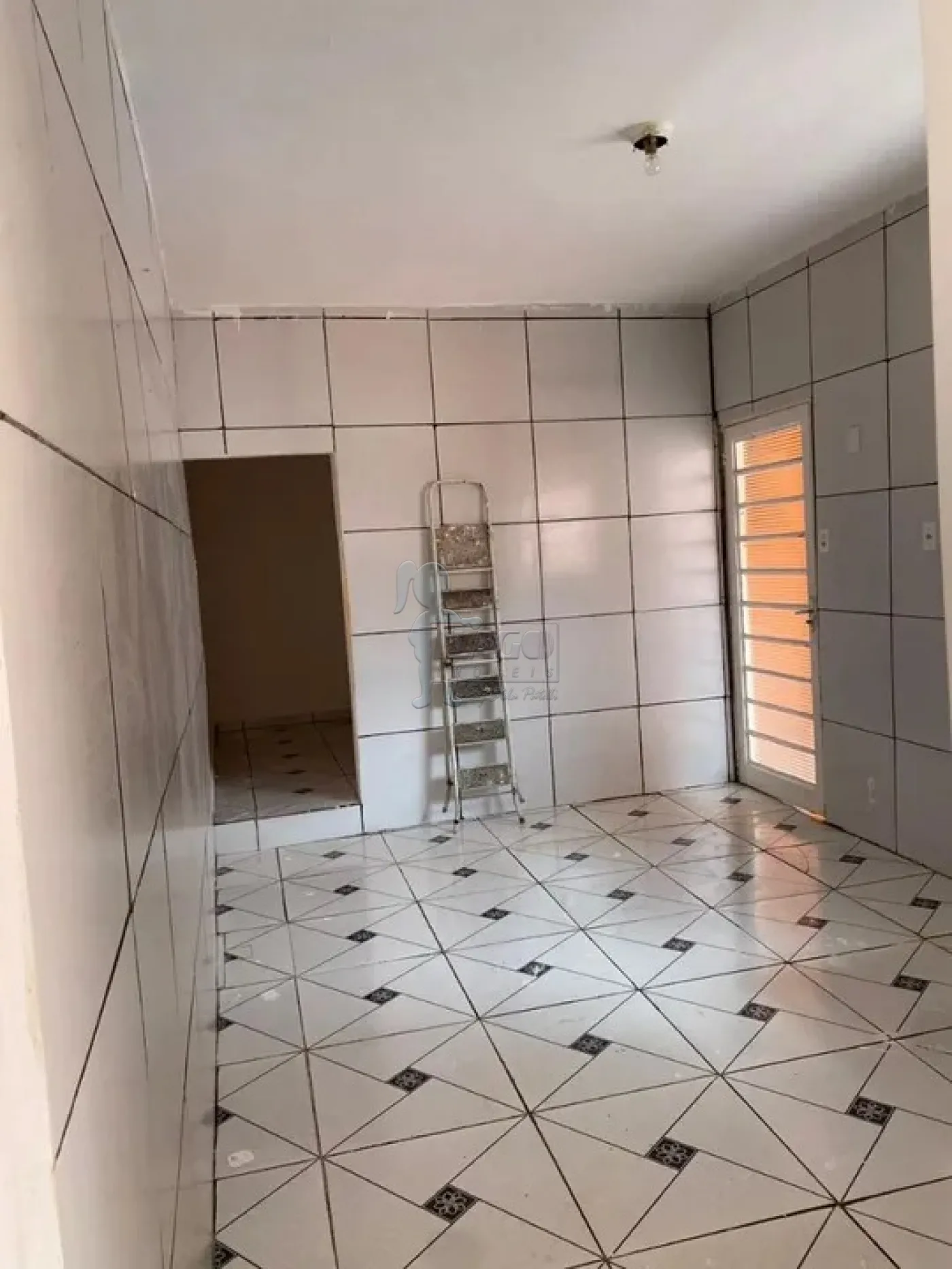 Comprar Casa / Padrão em Ribeirão Preto R$ 181.000,00 - Foto 2