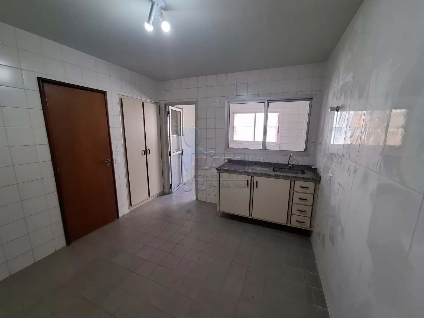 Alugar Apartamento / Padrão em Ribeirão Preto R$ 1.800,00 - Foto 5