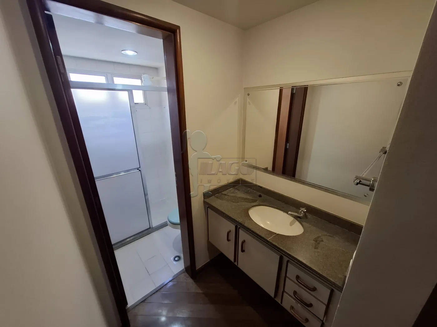 Alugar Apartamento / Padrão em Ribeirão Preto R$ 1.800,00 - Foto 14