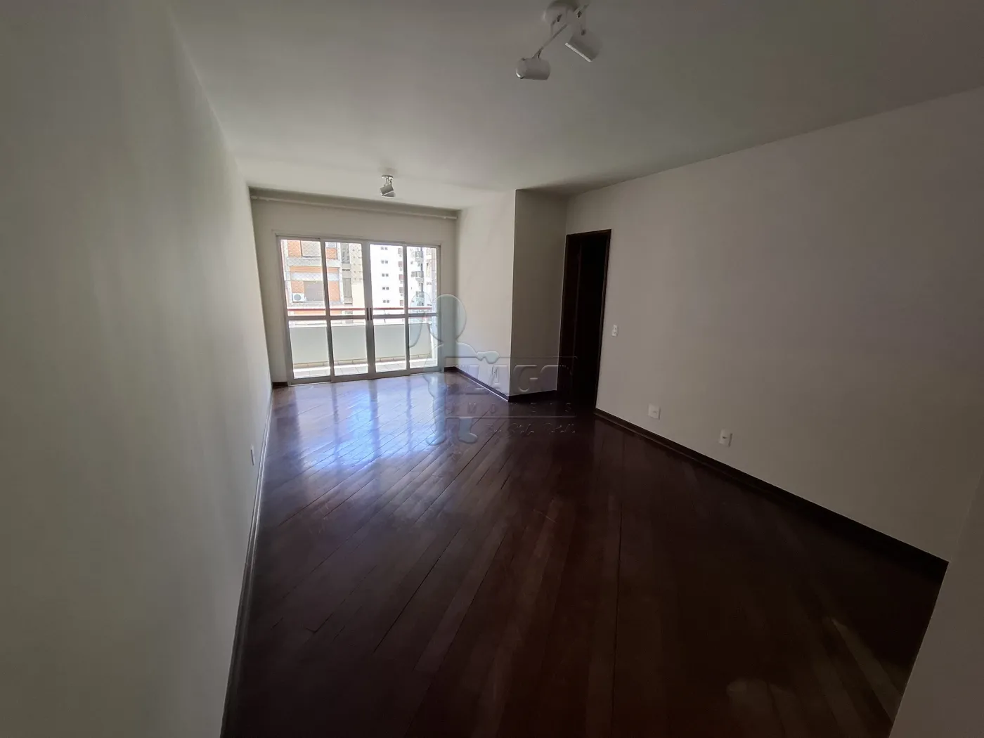 Alugar Apartamento / Padrão em Ribeirão Preto R$ 1.800,00 - Foto 1